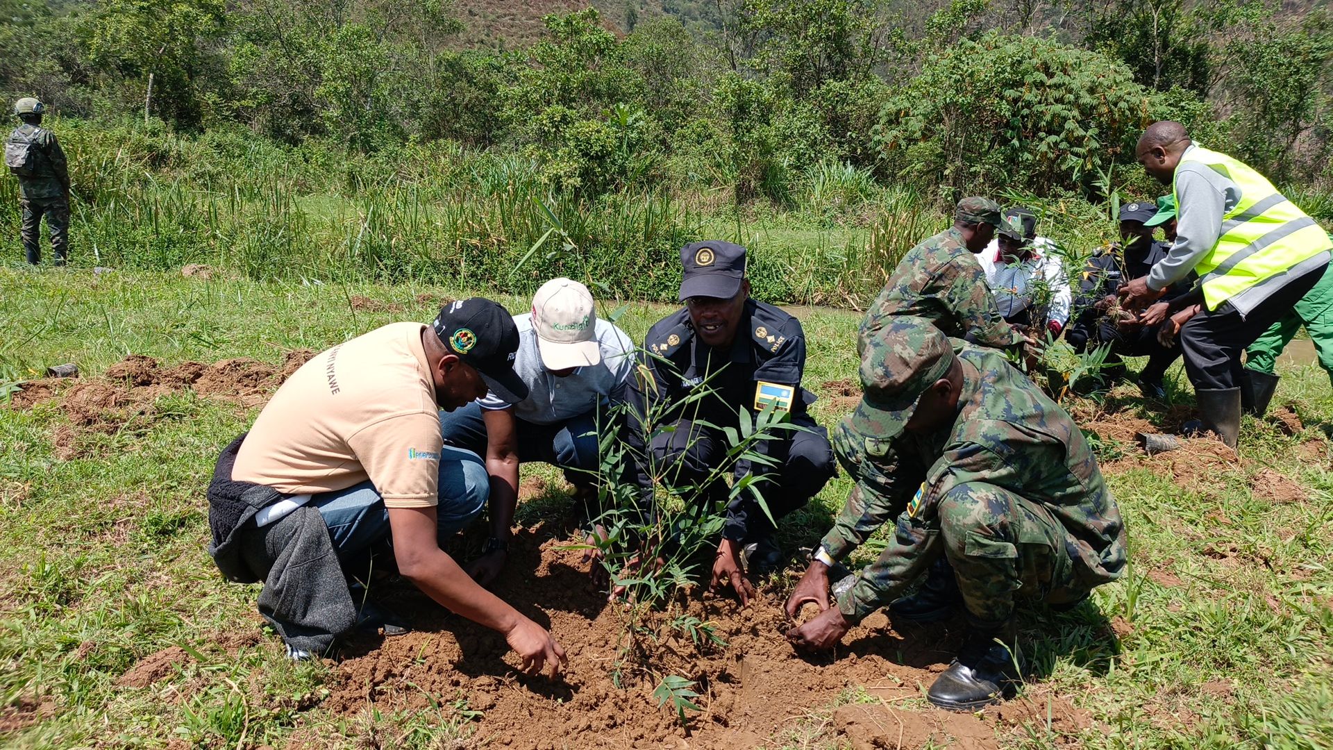 Tree_Planting_Launch_In_Bweyeye.jpg